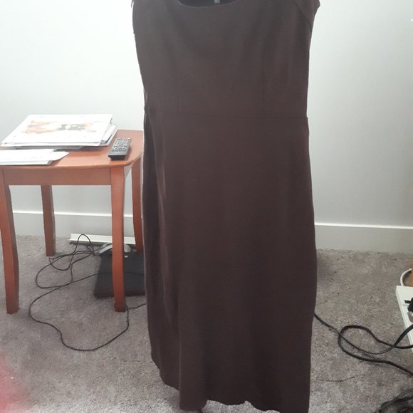 Le Chateau Brown Dress - Picture 2 of 3